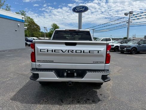 Used 2021 Chevrolet Silverado 1500 Custom w/ LPO, Dark Essentials Package AWD/4WD image 4