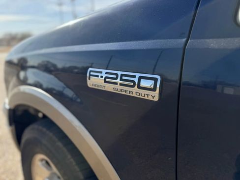Used 2006 Ford F250 Lariat image 13