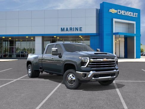 New 2026 Chevrolet Silverado 3500 LTZ w/ LTZ Plus Package AWD/4WD image 1