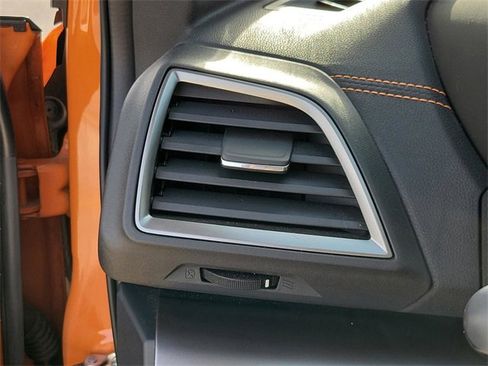 Used 2019 Subaru Crosstrek 2.0i Limited w/ Moonroof Package w/Navigation image 29