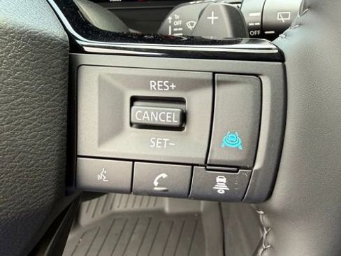 New 2026 Nissan Rogue Platinum AWD/4WD image 12