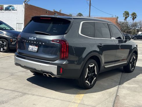 Used 2024 Kia Telluride S image 6