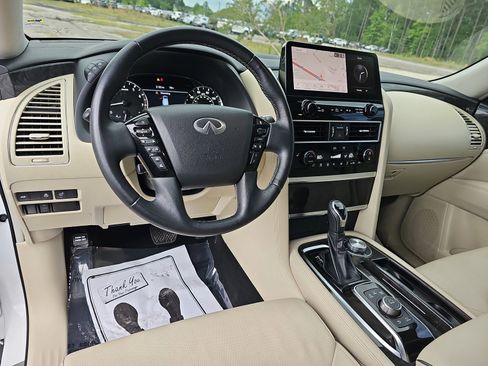 Used 2022 INFINITI QX80 Luxe w/ All-Season Package AWD/4WD image 19