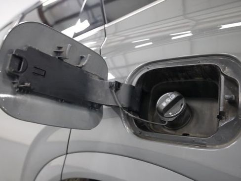 Used 2023 Hyundai Santa Fe Calligraphy AWD/4WD image 11