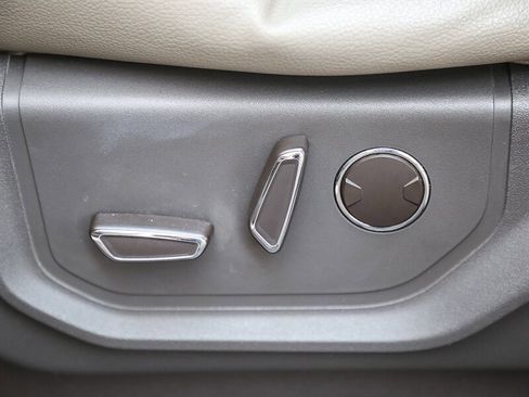 Used 2018 Ford Expedition Limited w/ Equipment Group 302A image 37