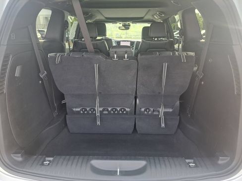 Used 2026 Chrysler Pacifica Limited FWD image 33
