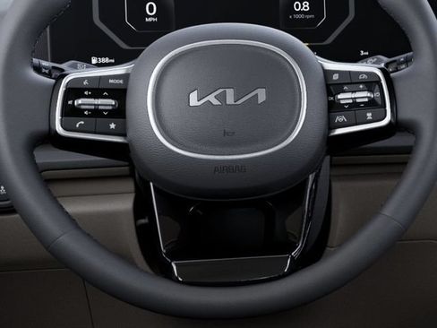 Certified 2026 Kia Carnival SX FWD image 22
