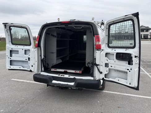 Used 2015 Chevrolet Express 2500 2500 3dr Cargo Van w/1WT image 7