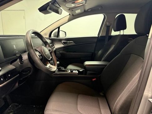 Used 2023 Kia Sportage LX FWD image 12