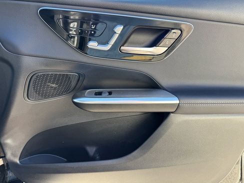 Certified 2025 Mercedes-Benz GLC 300 image 26