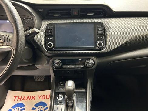 Used 2022 Nissan Kicks SV FWD image 24