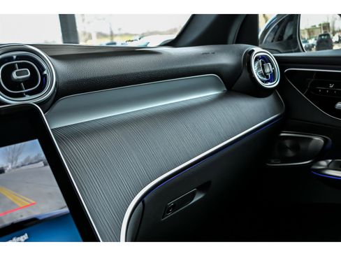 New 2026 Mercedes-Benz GLC 300 4MATIC image 17