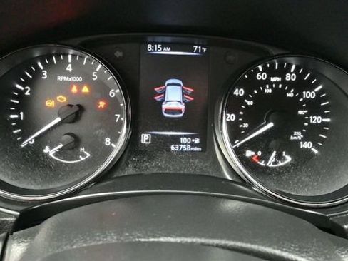 Used 2017 Nissan Rogue Sport SV w/ SV All-Weather Package AWD/4WD image 28