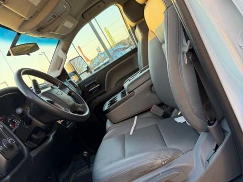 Used 2018 Chevrolet Silverado 2500 W/T w/ WT Convenience Package image 14