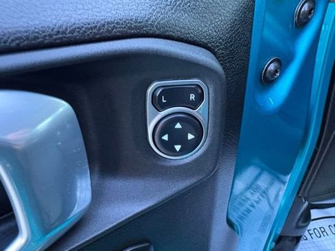 Used 2024 Jeep Wrangler Unlimited w/ Convenience Group image 15