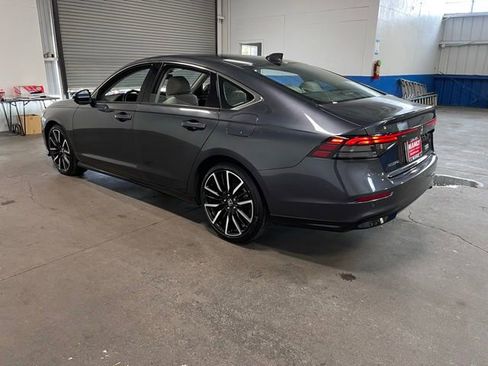 Used 2024 Honda Accord Touring image 6