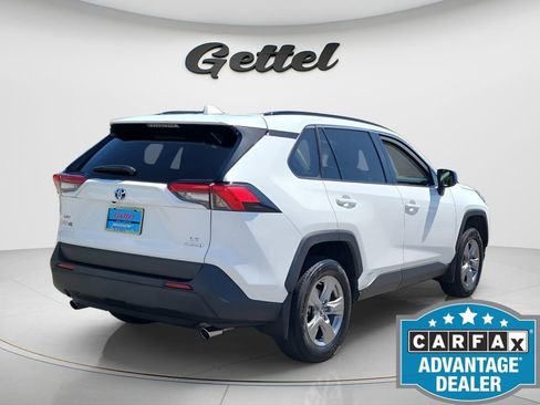 Used 2024 Toyota RAV4 LE AWD/4WD image 5
