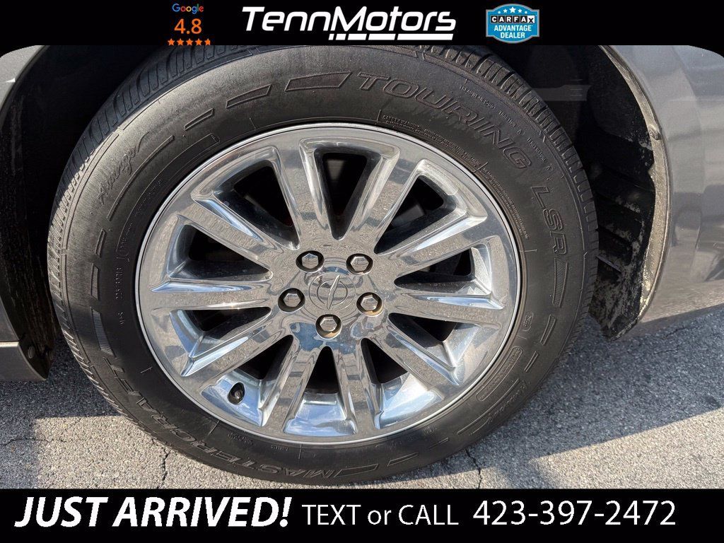 Used 2012 Chrysler 300 Limited RWD image 13