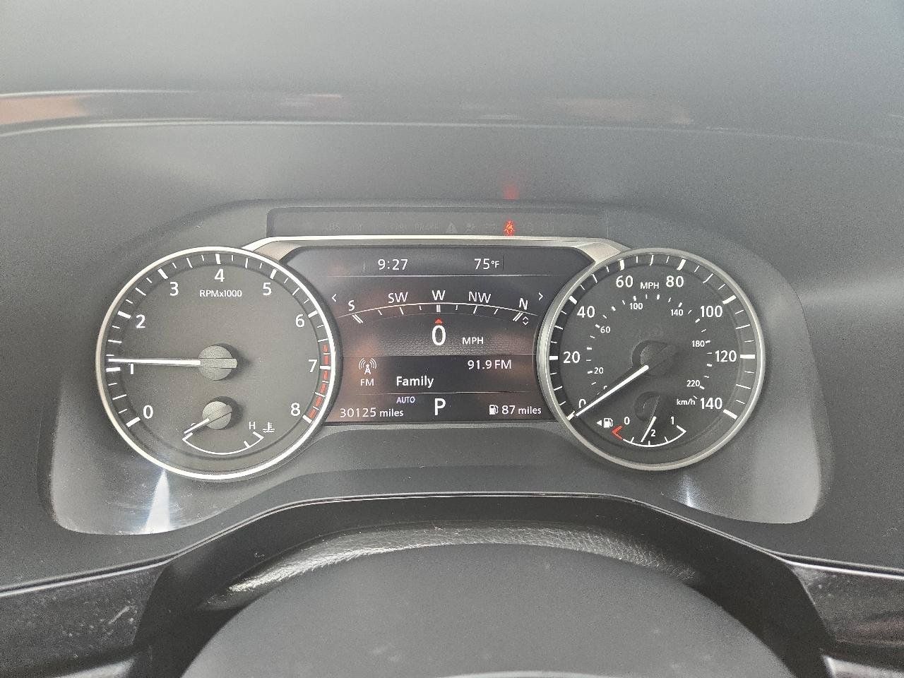 Used 2023 Nissan Pathfinder SL AWD/4WD image 20