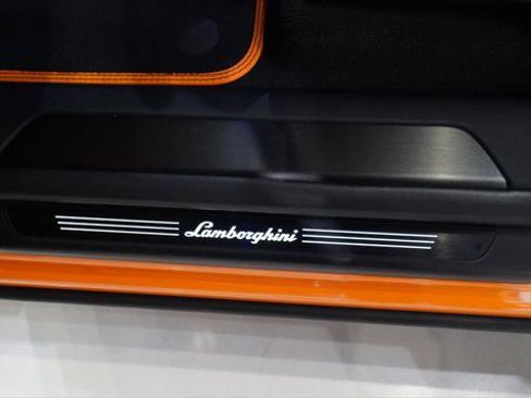 Used 2024 Lamborghini Urus S AWD/4WD image 24