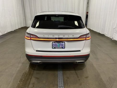 Used 2021 Lincoln Nautilus Reserve w/ Equipment Group 201A image 5