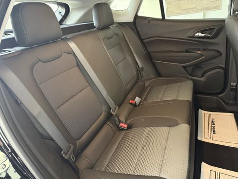 New 2026 Chevrolet Trax LT w/ LT Convenience Package image 32