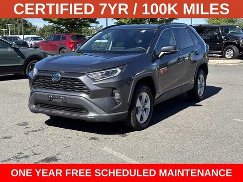 Used 2021 Toyota RAV4 XLE AWD/4WD image 5