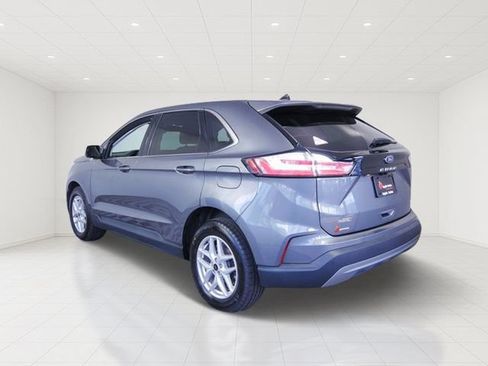 Certified 2024 Ford Edge SEL w/ Convenience Package AWD/4WD image 4