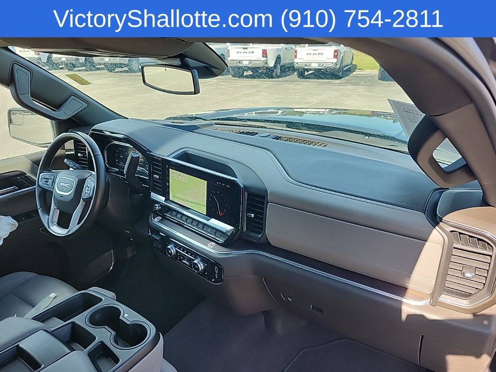 Used 2025 GMC Sierra 1500 SLT AWD/4WD image 44