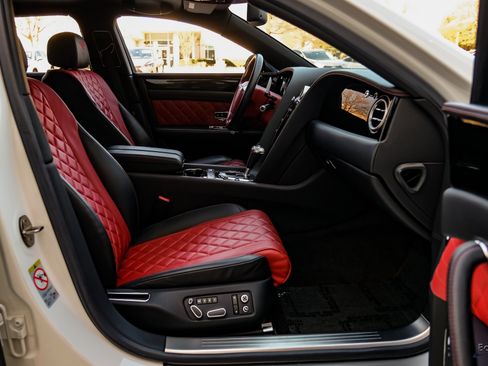 Used 2018 Bentley Flying Spur S V8 image 53