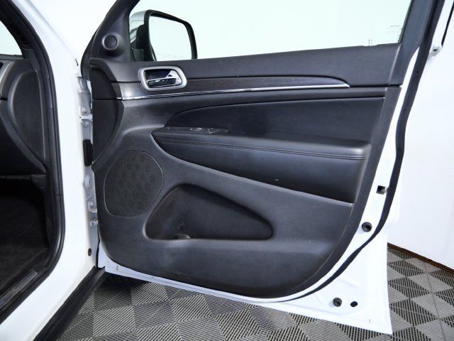 Used 2018 Jeep Grand Cherokee Limited w/ Luxury Group II AWD/4WD image 9