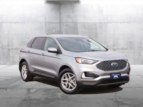 Used 2024 Ford Edge SEL image 2