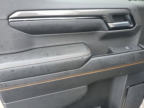 Used 2023 GMC Sierra 1500 AT4 image 13