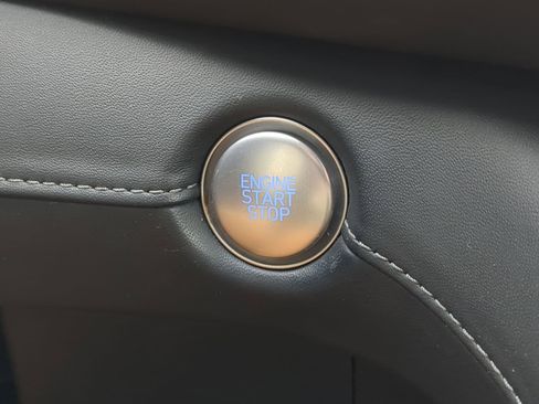 Certified 2023 Hyundai Santa Fe Limited image 21