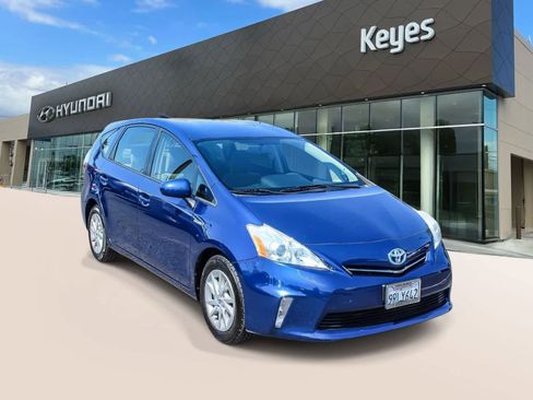 Used 2012 Toyota Prius V Three FWD image 3