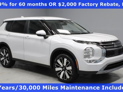New 2025 Mitsubishi Outlander SE