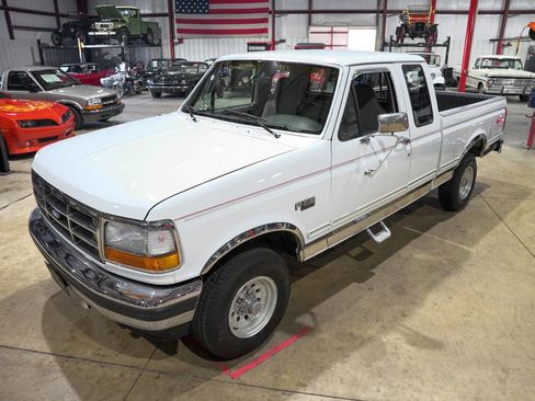 Used 1993 Ford F150 XLT image 15