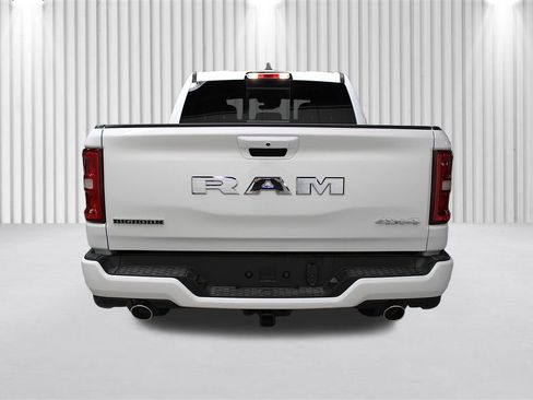 New 2026 RAM 1500 4x4 Crew Cab image 4