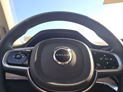 Used 2025 Volvo XC90 B5 Plus w/ Protection Package image 28