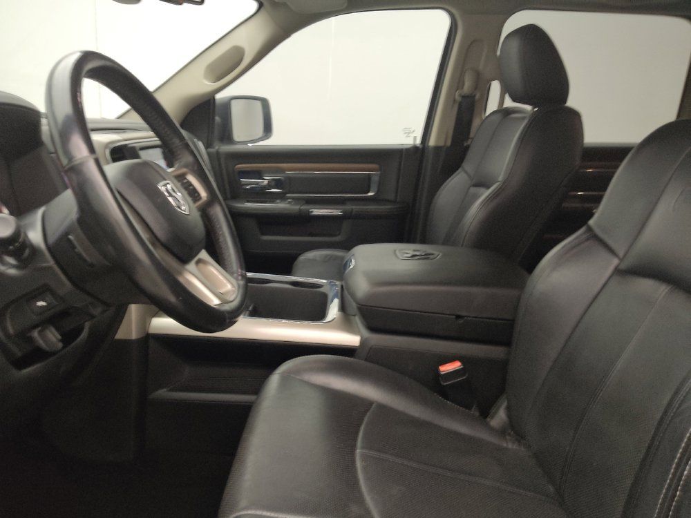 Used 2018 RAM 1500 Laramie AWD/4WD image 17
