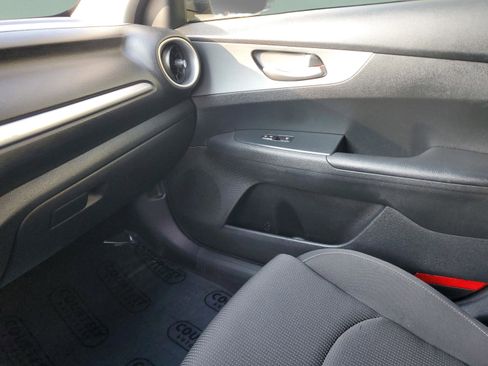 Used 2021 Kia Forte LXS image 18