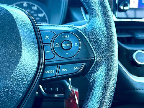 Used 2024 Toyota Corolla LE image 27