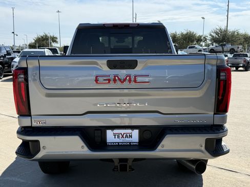 New 2026 GMC Sierra 2500 Denali w/ Denali Reserve Package AWD/4WD image 6