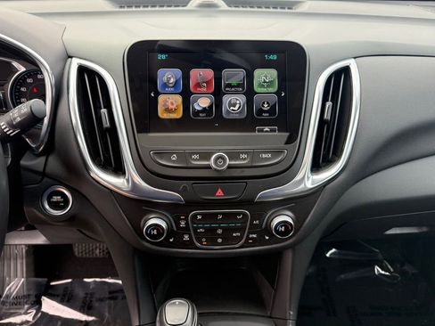 Used 2018 Chevrolet Equinox LT w/ Sun & Infotainment Package image 12