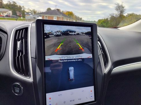 Used 2023 Ford Edge SEL w/ Sport Appearance Package image 21