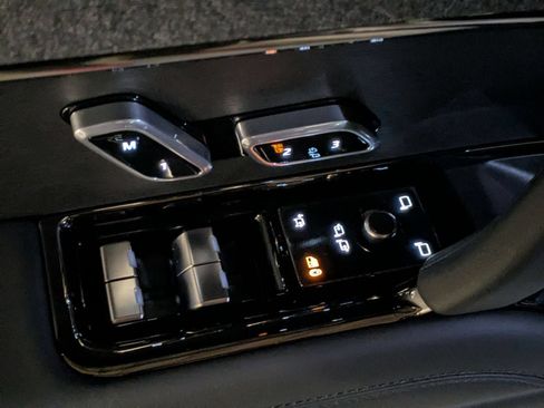 New 2026 Land Rover Range Rover Sport SE AWD/4WD image 12