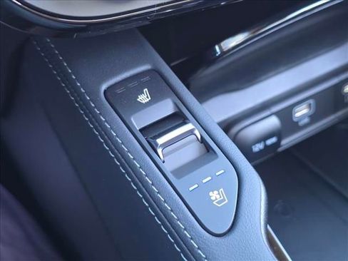 New 2025 Kia Telluride EX w/ EX Captain's Chair Package image 15