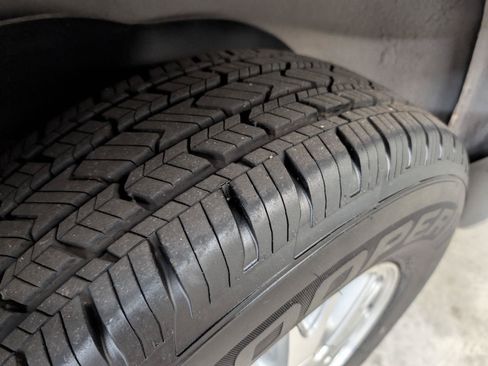 Used 2000 GMC Jimmy SLT AWD/4WD image 48