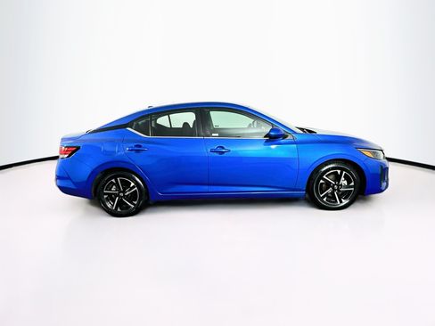 Used 2024 Nissan Sentra SV FWD image 10