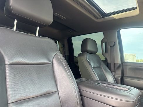 Used 2020 GMC Sierra 1500 SLT image 27